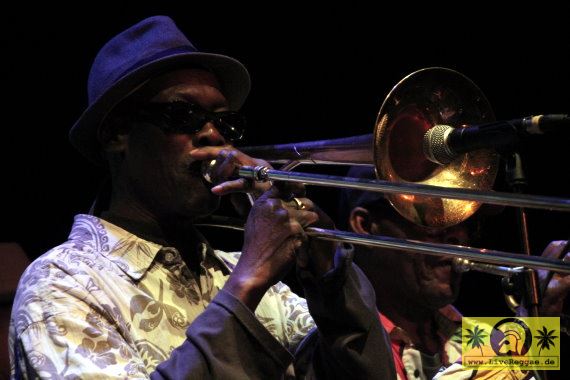 Vin Gordon (Jam) with The Trojans 2. Freedom Sounds Festival, Gebaeude 9, Koeln 02. Mai 2014 (12).JPG